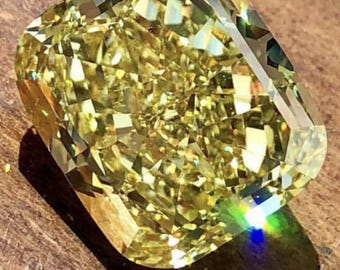 2.20 Ct Fancy Yellow Radiant Cut Lab Diamond (7x9mm) VVS1 Loose Engagement Stone