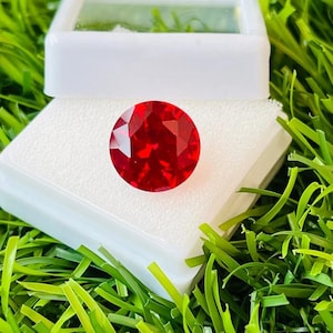 2.00 Ct Certified Fancy Red Diamond – Round Brilliant Loose Gem