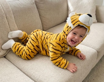 Cute Baby Tiger Costume,Flannel Hooded Costume,Winter Onesie,Warm Pajamas,Cute Animal Romper,Cartoon Hooded Jumpsuit,Cozy Winter Baby Romper