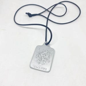 Ręcznie robiony naszyjnik z zawieszką do gry Cyberpunk 2077 Johnny Silverhand Samurai Band zdjęcie 3