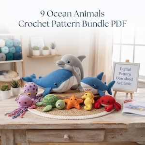 Puede incluir: Una colección de nueve animales marinos tejidos a ganchillo que incluye una ballena azul, un delfín gris, un tiburón azul, un pulpo morado, una tortuga verde, una estrella de mar naranja, un caballito de mar amarillo y un cangrejo rojo. Texto 9 Ocean Animals Crochet Pattern Bundle PDF.