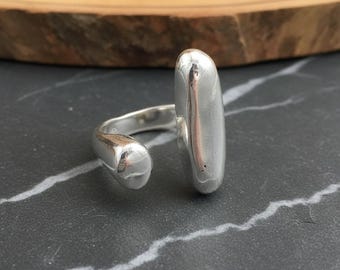 Anillo geométrico de plata antigua, gran anillo abstracto moderno, joyería bohemia - regalo para ella, anillo unisex de banda ancha cuadrada grande y resistente