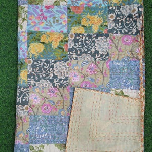 Handmade Kantha Quilt, Cotton Bedspread, Minimalist Patchwork Quilt, Boho Throw Blanket, Indian Handmade Bedding Vintage Style Quilt