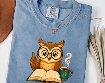 Eulen-Lehrer-T-Shirt in Wohlfühlfarben, Geschenk-T-Shirt für Leselehrer, Bibliothekar-Shirt für Bücherliebhaber, Kaffee-Shirt für Lesespezialisten zum Schulanfang