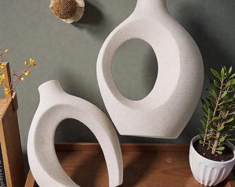 Nordic Style Decorative Vase – Modern Plastic Flower Vase | Minimal Home & Living Decor for Living Room, Bedroom, Table Centerpiece