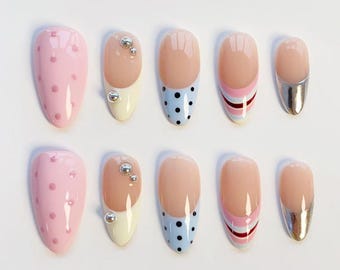 Rosa gepunktete Nägel/Druck auf Nägel, lange Mandel Nägel/Elegante Nägel/Bunt gestreifte Nägel/Geburtstagsnägel/Spezialanfertigung