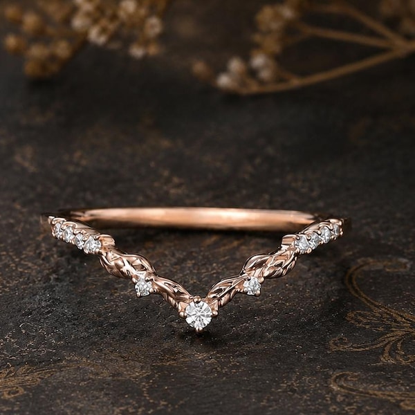 Anillo minimalista de diamantes en forma de V, alianza de boda de oro rosa con diseño de chevrón, delicado anillo apilable para mujer, anillo de promesa con diseño de hojas y ramas, regalo de aniversario.