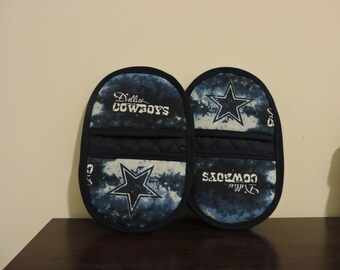 Pot Holders-Oven & Microwave Mitts-Dallas Cowboys w/Blue Trim-Free Shipping