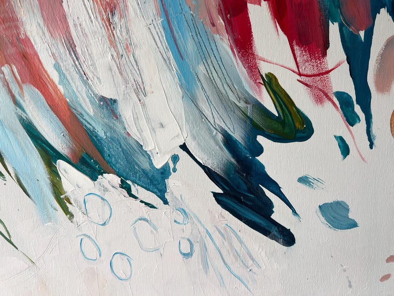 Pode incluir: Uma pintura abstrata sobre tela com pinceladas espessas e texturizadas em tons de branco, azul profundo, verde-azulado e vermelho vibrante. A composi&ccedil;&atilde;o inclui camadas de tinta, marcas lineares finas e pequenos c&iacute;rculos desenhados &agrave; m&atilde;o.