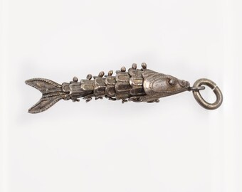 Antique Sterling Silver Articulated Fish Charm STG - 1 1/4" Movable Sterling Silver Fish - 1.3 Grams - Wiggly Silver Fish