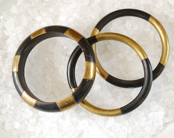 Vintage Smithsonian Institution Brass and Black Horn Bangle Bracelets with Card - Set of 3 - 1980's - Nagina India - Aditi Exhibit