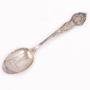 Antique St. Patrick&#39;s Cathedral Sterling Silver Souvenir Spoon - New York State