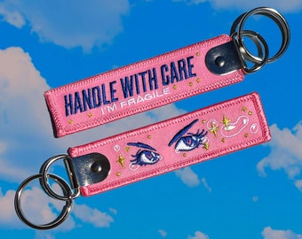 Handle With Care, I&#39;m Fragile Keychain - Pink