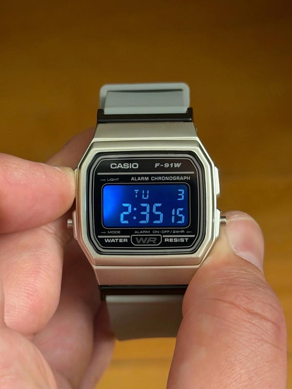 Casio F91 Grey Mod – Negative Display & Blue Backlight - Etsy