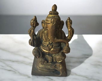 Statua di Ganesha in ottone, piccola statuetta indù vintage