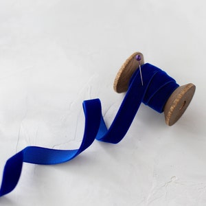 Elektrisch blauw Japans rayon fluwelen lint • 1/8" • 1/4" • 3/8" • 1/2" • 3/4" • 1"