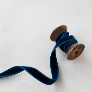 Marineblaues doppelseitiges japanisches Rayon-Samtband • 1/20" • 1/4" • 3/8" • 1/2" • 3/4"
