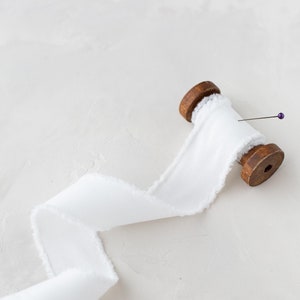 Nastro italiano con bordo sfrangiato bianco • 1" • 1,5"