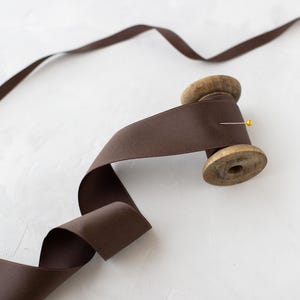 Schokoladenbraunes, mattes, doppelseitiges italienisches PolyCotton Satinband • 3/8" • 1" • 1.5"