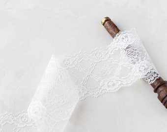 Ivory Scalloped-Edge Floral Lace Ribbon • 3"