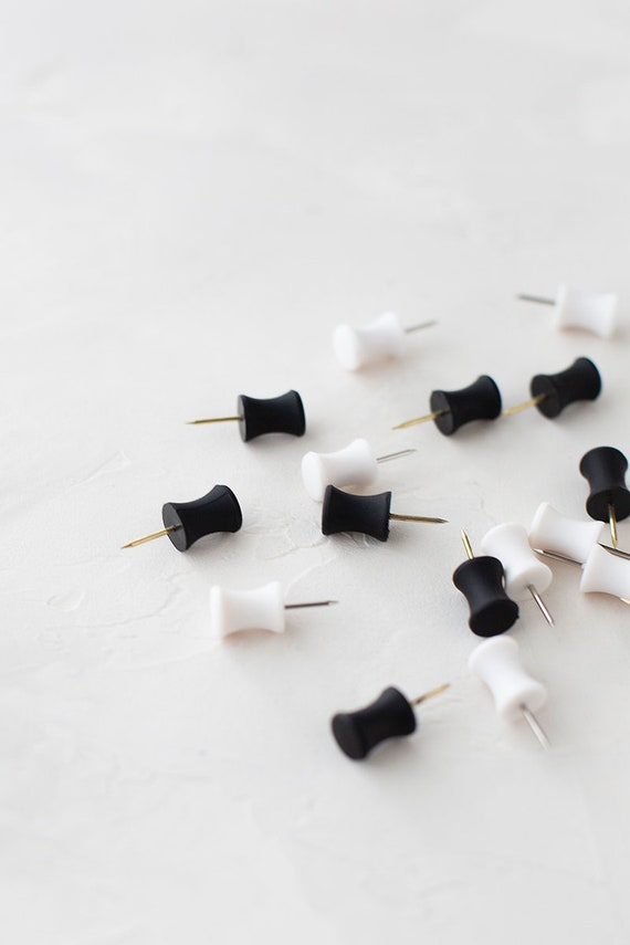 Soft Touch Push Pins 20 Pc Black Gold / White Silver 