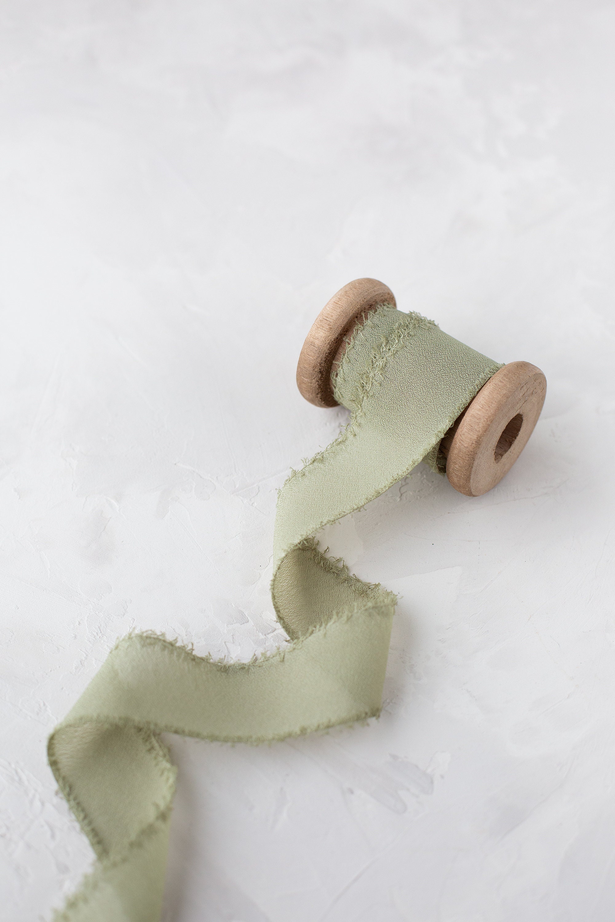 Nastro In Chiffon Verde 25mm X 23m - Per Regali, Matrimoni E Decorazioni - Elegante E Resistente - Foto 2