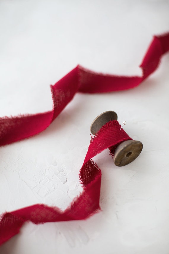 1.5 Estelle Textured Linen Ribbon: Red (50 Yards)