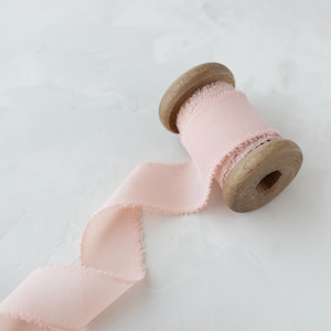 Taubenrosa ausgefranste Fransen Italienisches Seiden-Chiffonband • 2" • 3.5"