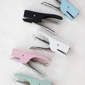 Vintage Style Hand-Held Metal Stapler w/ Staples Light Blue / Black / Cream / Dusty Pink / Vintage Green image 2