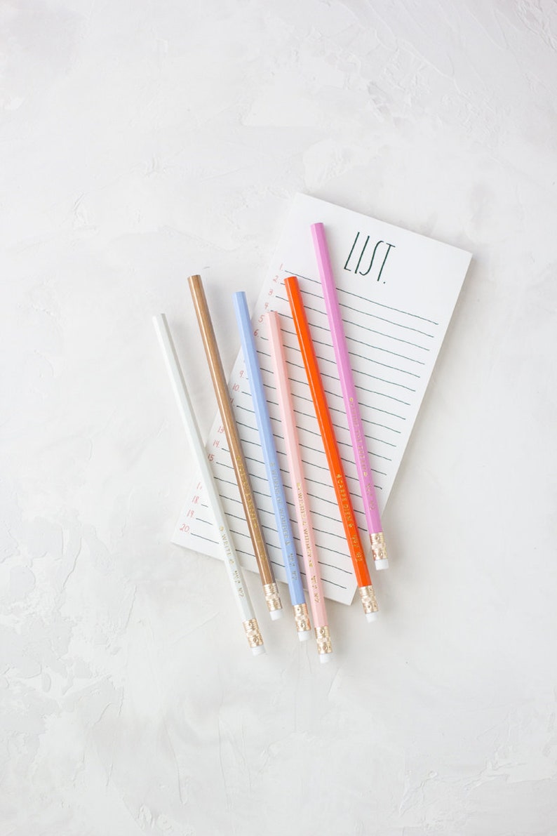 BULK 20 Green pencil charms resin PT156