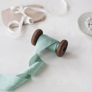Nastro di seta Habutai tinto a mano Seafoam Jade • 1/4" • 1/2" • 1,25"