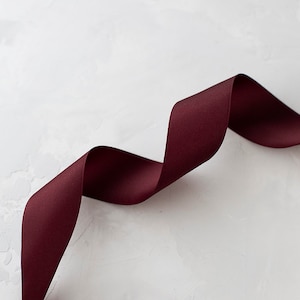 Diep bordeauxrood Zwitsers lichtdraads satijnlint • 1" • 1,5" • 2,75"
