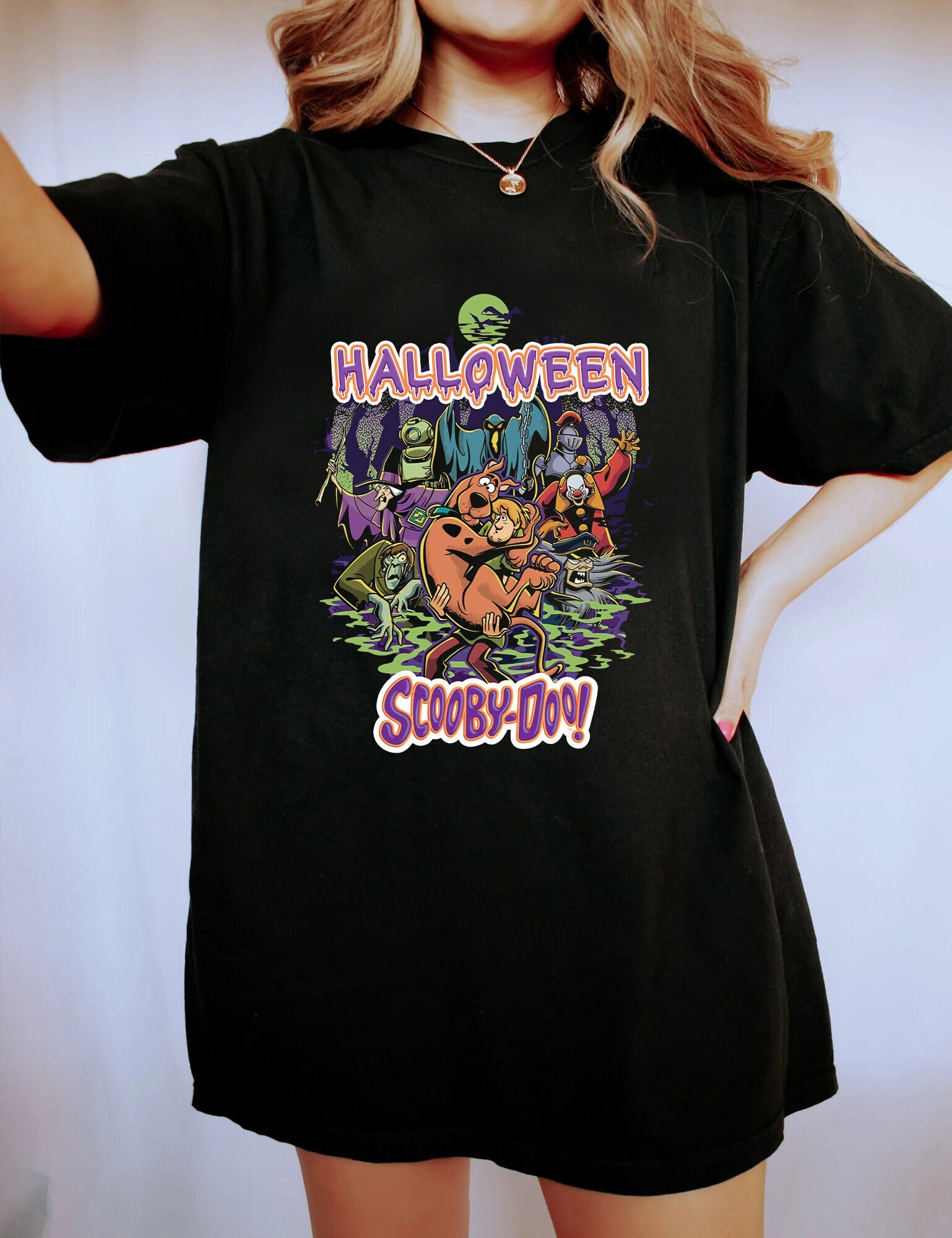 Discover Scooby Doo Vintage Horror Movie T-Shirt