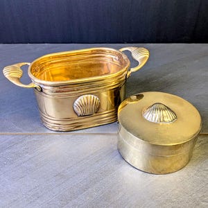 Vintage Brass Scallop Shell Decor Set | Coastal Hollywood Regency Cachepot & Lidded Box | Nautical Vanity Trinket Container