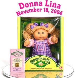 2004 (NEW) Cabbage Patch Doll IOB • Adoption Papers Birth Certificate Blonde Hair "Blue Eyes"