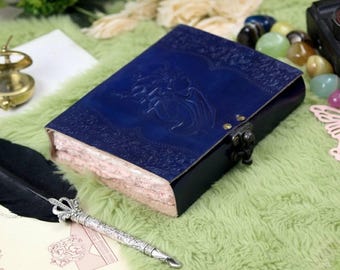 Ręcznie wykonany Grimoire ze skóry niebieskiego smoka | Księga zaklęć z papierem o ozdobnych krawędziach