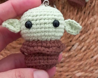 Portachiavi a forma di elfo all'uncinetto, confezione regalo amigurumi fatta a mano
