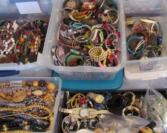 4 lb Wearable Mystery jewelry lot, ALL wearable, many signed, all great condition, free US shipping