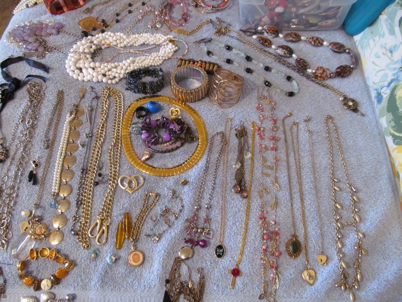 2 Lb Wearable Mystery Jewelry Lot All Wearable All Great Etsy