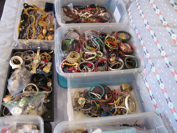 20+ lb wearable Mystery jewelry lot, all good con… - image 4