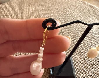 Hangende oorbellen met gekweekte parels