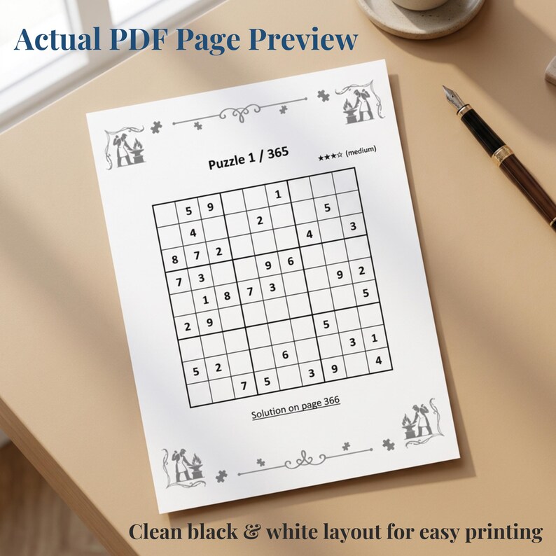 Peut inclure: Une feuille de papier blanche pr&eacute;sentant une grille de Sudoku intitul&eacute;e Puzzle 1 / 365 avec un niveau de difficult&eacute; moyen. La grille contient des chiffres noirs dans diverses cases. Des illustrations grises aux coins et le texte Solution on page 366 sont visibles.