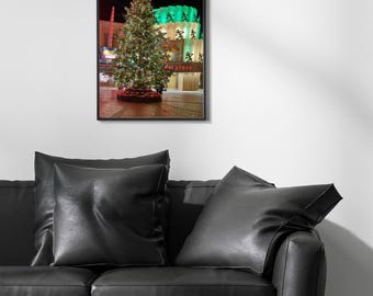 Tokyo Disneyland-kerstboomprint – Feestelijke feestdagmuurkunst (digitale download)