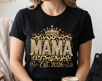 Mama Est 2026 PNG, Diseño de sublimación de corona de diamantes de imitación con estampado de leopardo (Descarga digital)