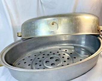 Reynolds Aluminum Domed Roasting Pan With Trivet 17"