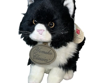 VTG Russ Berrie Yomiko Classic Calico Tuxedo Cat Plush Toy  #35652 NOS