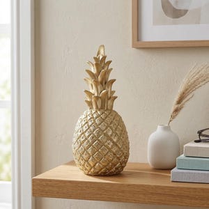 Pineapple Resin Decor – Tropical Home Accent