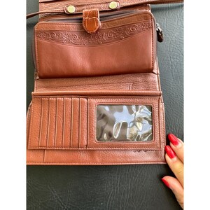 Brighton Cognac Brown Croc Embossed Leather Crossbody Wallet Bag Silver VGUC image 6