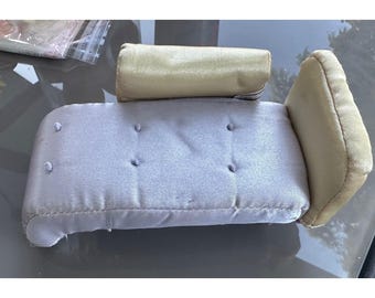 Bratz Lil Friends Mini Furniture Couch Sofa MGA Entertainment 2003 Dollhouse