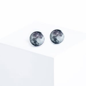 Full moon earrings studs, astronomy jewelry full moon stud earrings space jewelry